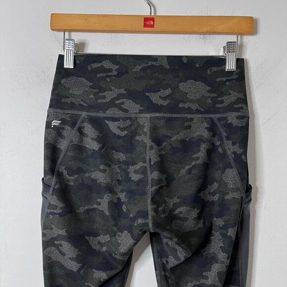Power Hold by Fabletics Women's Athletic Leggings S Green Camo Print Mesh Insert - Picture 6 of 9